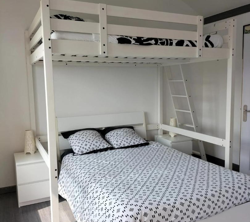 Photo of Bedroom in Vierville-sur-Mer