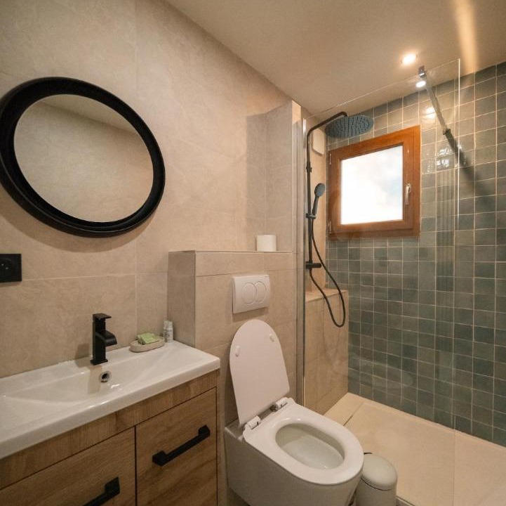Photo of Bathroom in Albertville