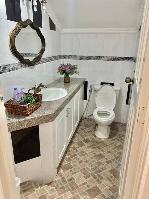 Photo of Bathroom in San Pablo