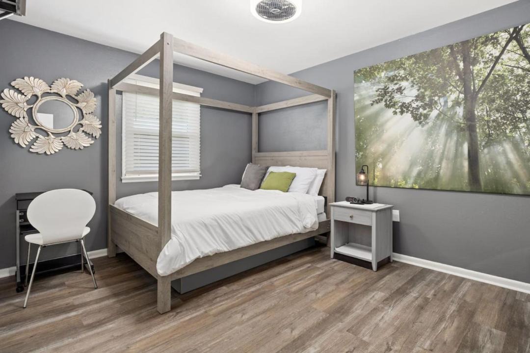 Photo of Bedroom in Bartonville