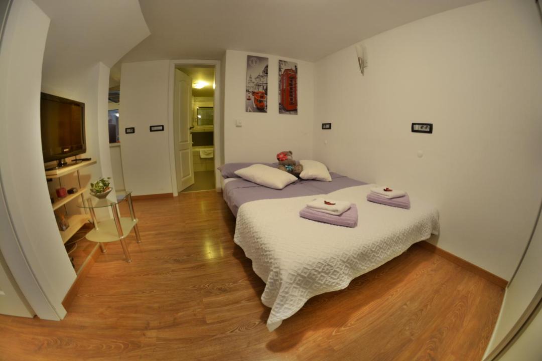 Photo of Bedroom in Siska District