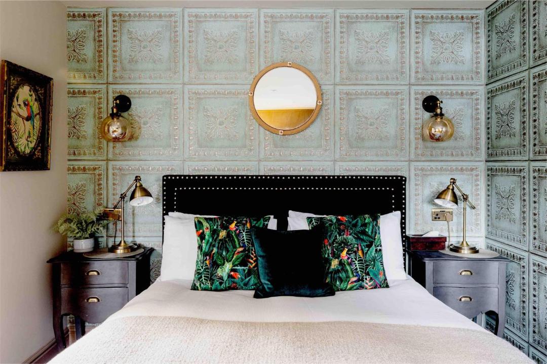 Photo of Bedroom in Cobham