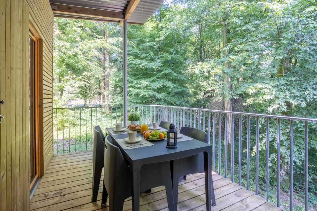 Photo of Patio Balcony in Eppe-Sauvage