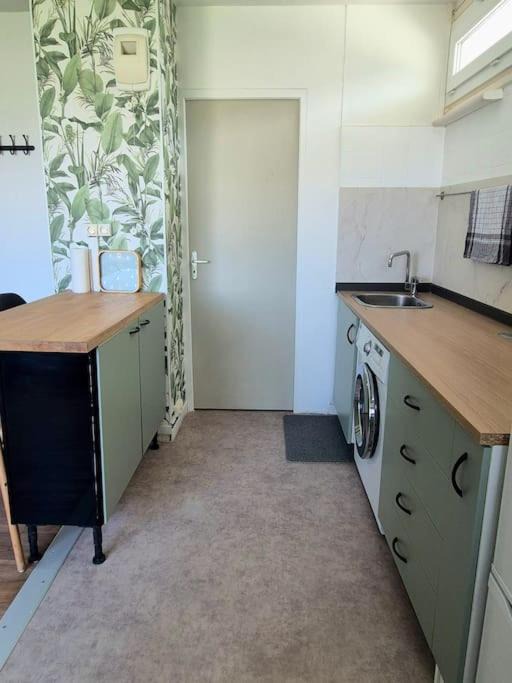 Photo of Kitchen in Vaulx En Velin Village