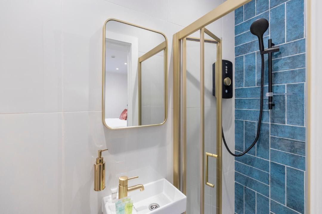 Photo of Bathroom in Park Royal