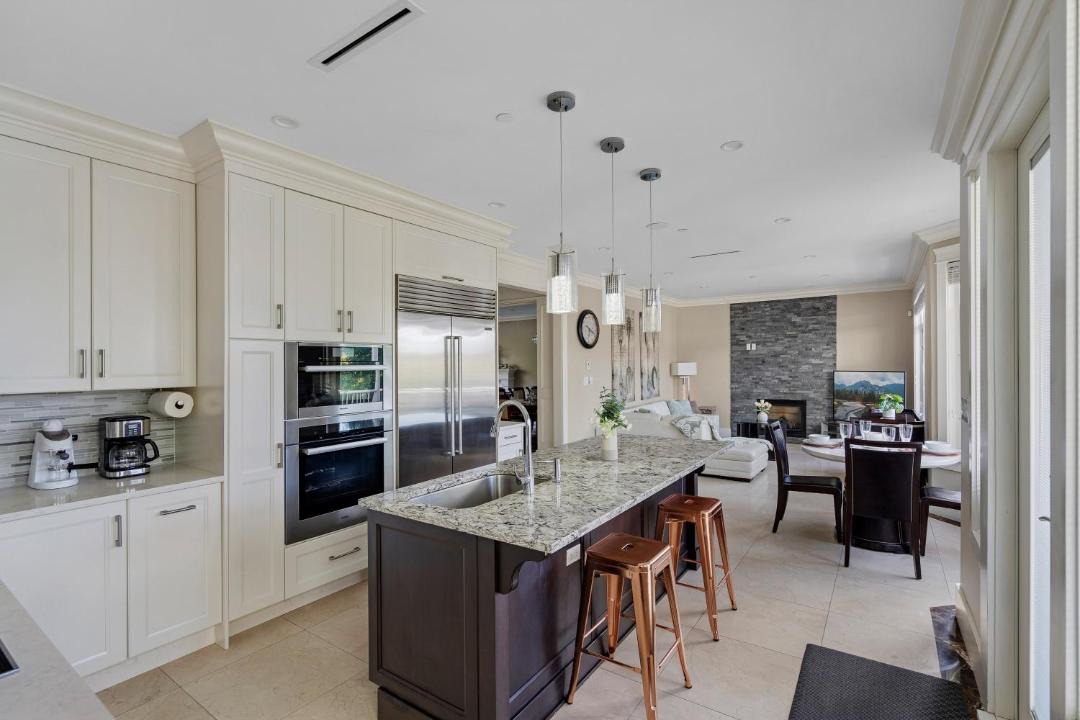 Photo of Kitchen in Arbutus Ridge