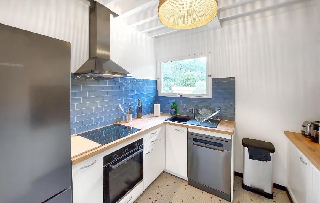 Photo of Kitchen in Piraillan