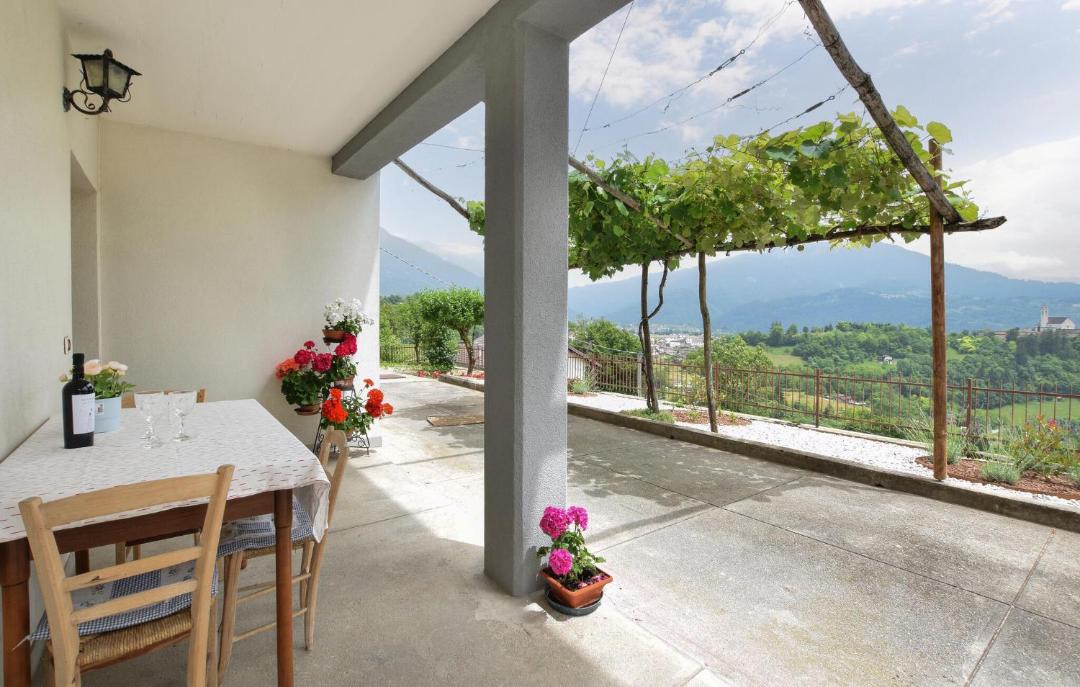 Photo of Patio Balcony in Lamon