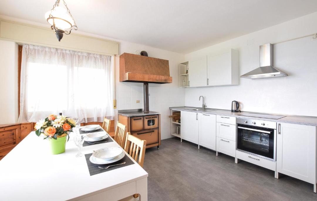 Photo of Kitchen in Lamon