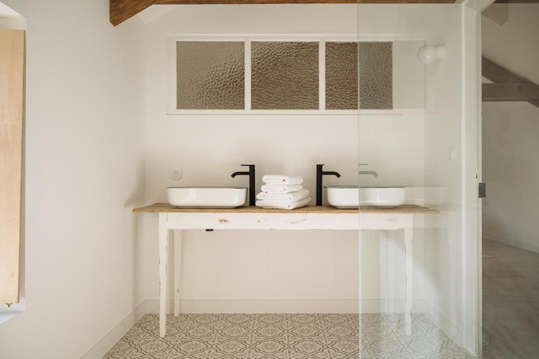 Photo of Bathroom in Maille