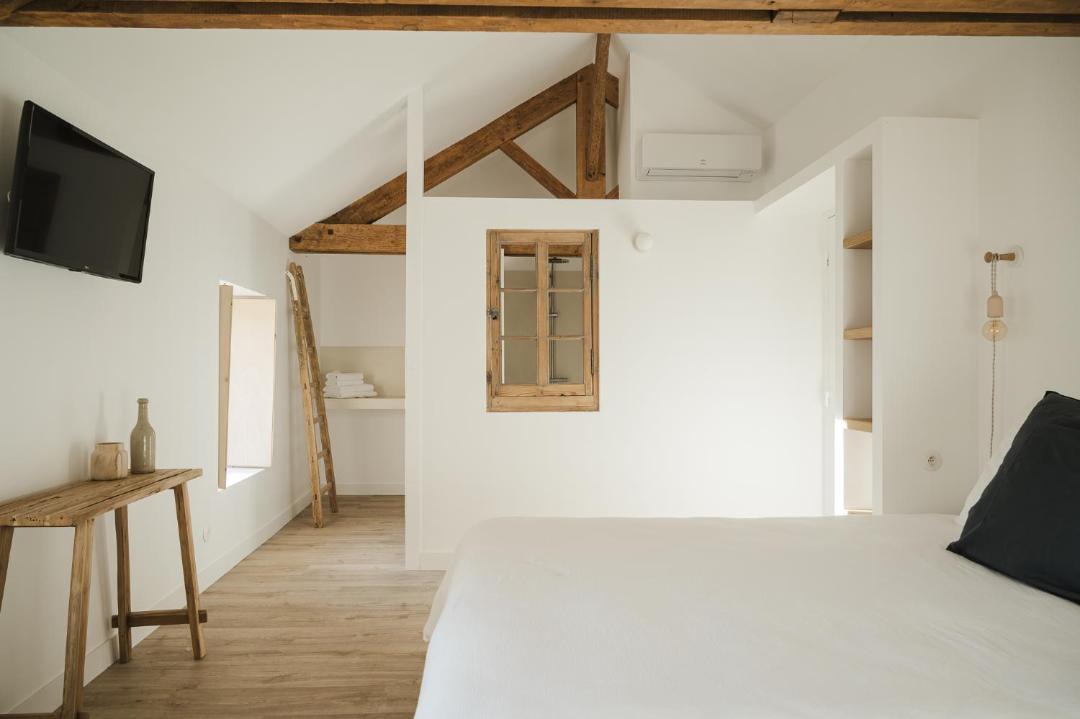 Photo of Bedroom in Maille