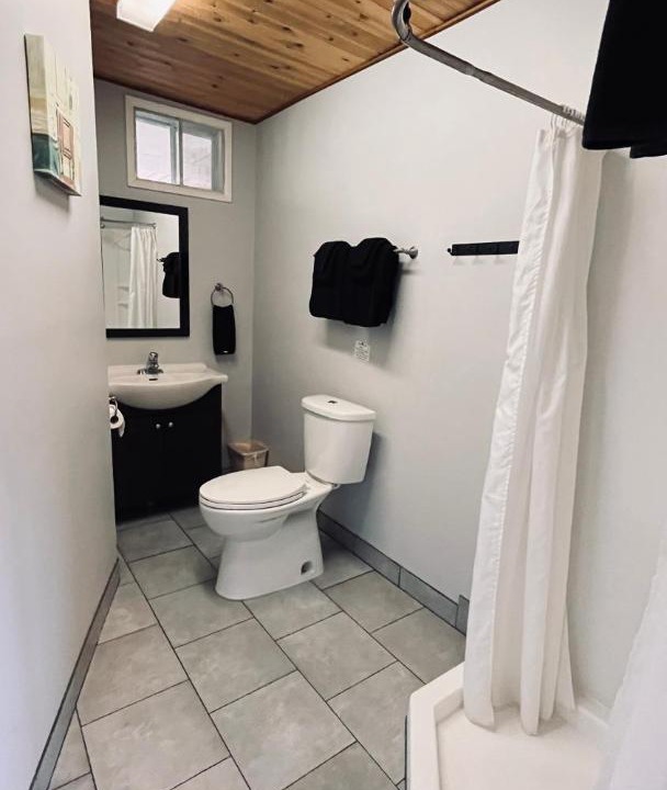 Photo of Bathroom in Okanagan-Similkameen