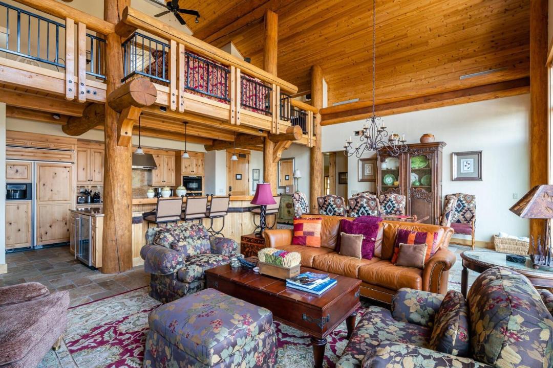 Photo of Livingroom in Saddle Ridge