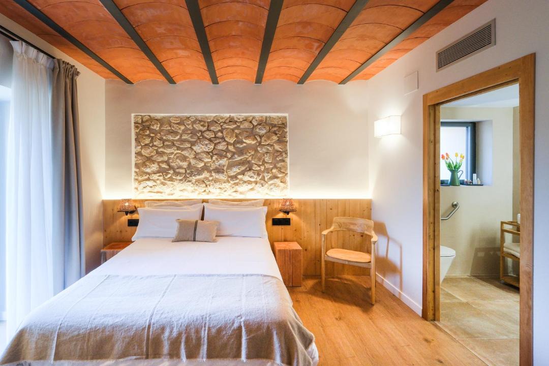 Photo of Bedroom in Llimiana