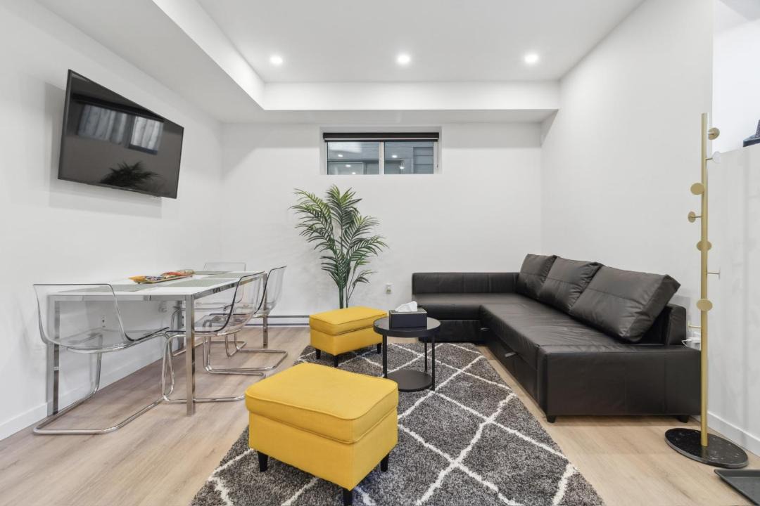 Photo of Livingroom in Willoughby