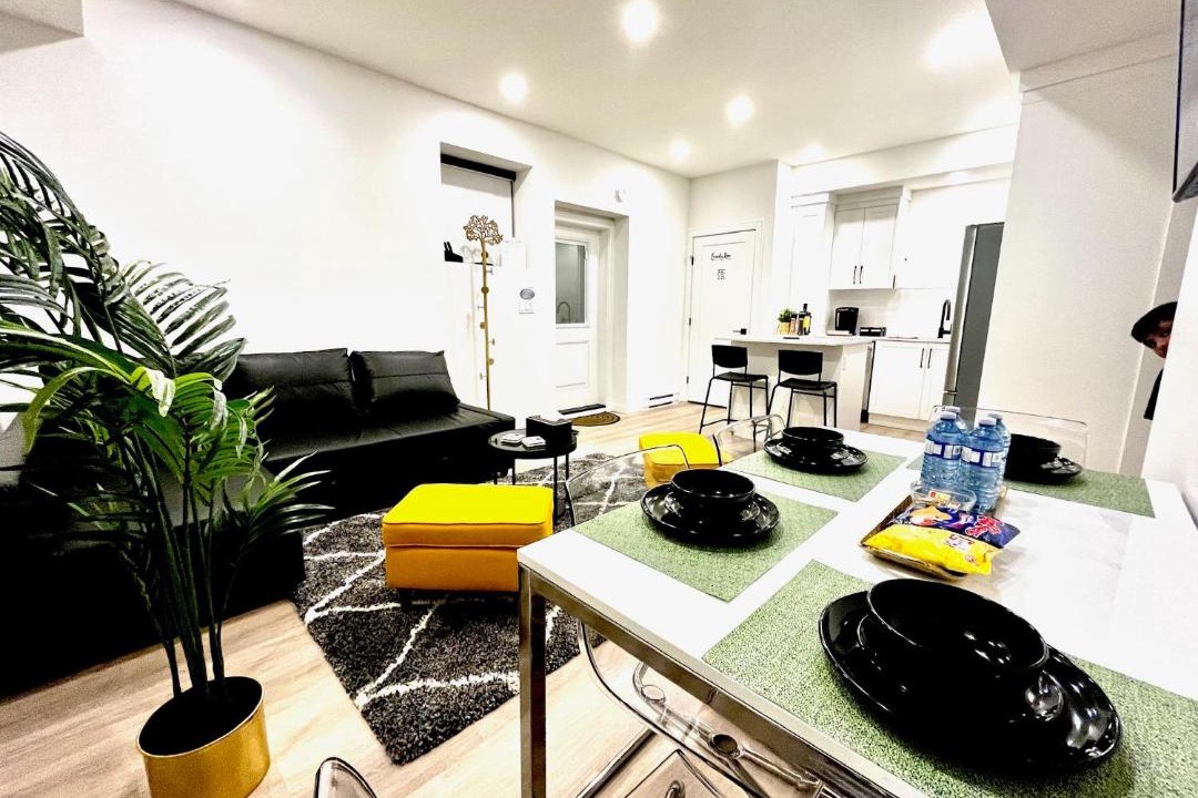 Photo of Livingroom in Willoughby