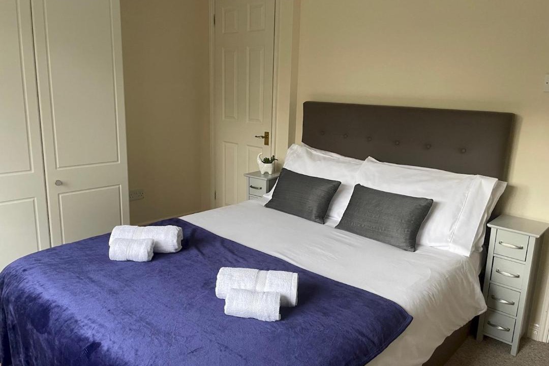 Photo of Bedroom in Walton-on-Thames