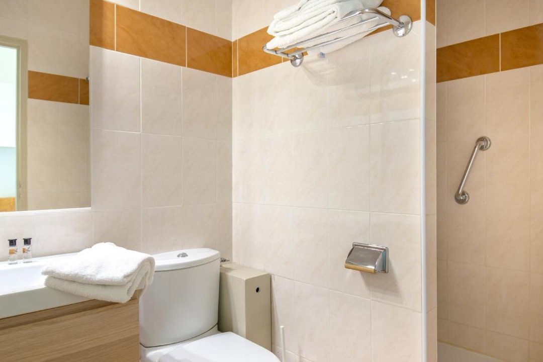 Photo of Bathroom in Saint-Raphael