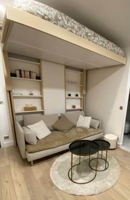 Photo of Livingroom in Batignolles