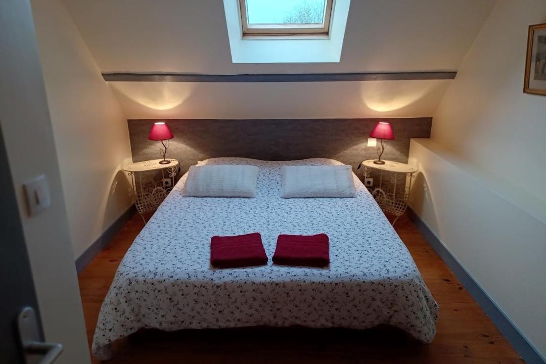Photo of Bedroom in Sennevieres