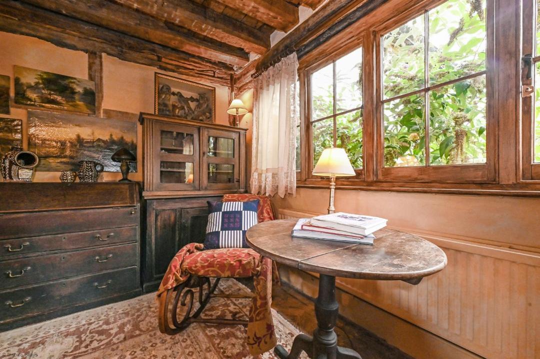 Photo of Livingroom in Barns Green