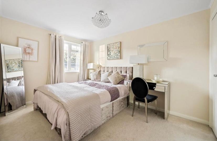 Photo of Bedroom in Weybridge