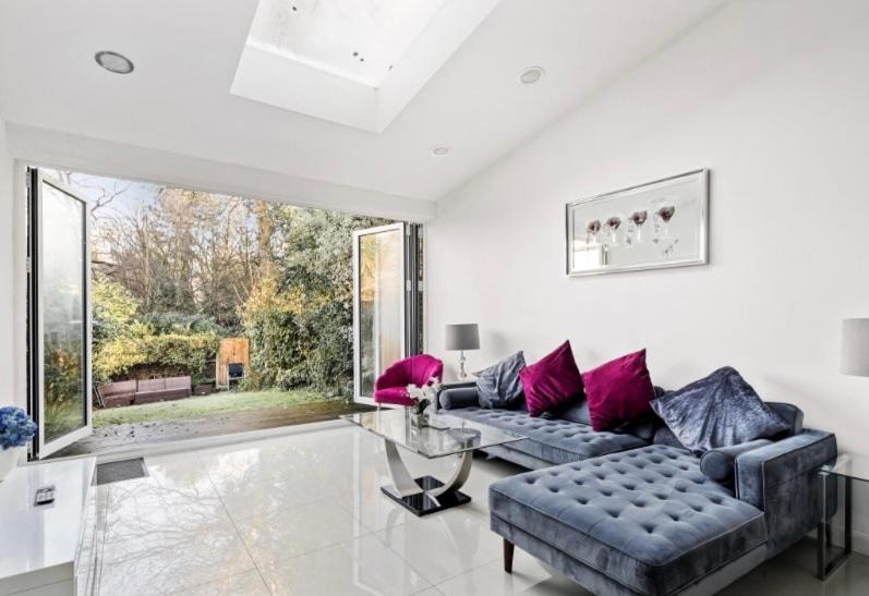 Photo of Livingroom in Weybridge