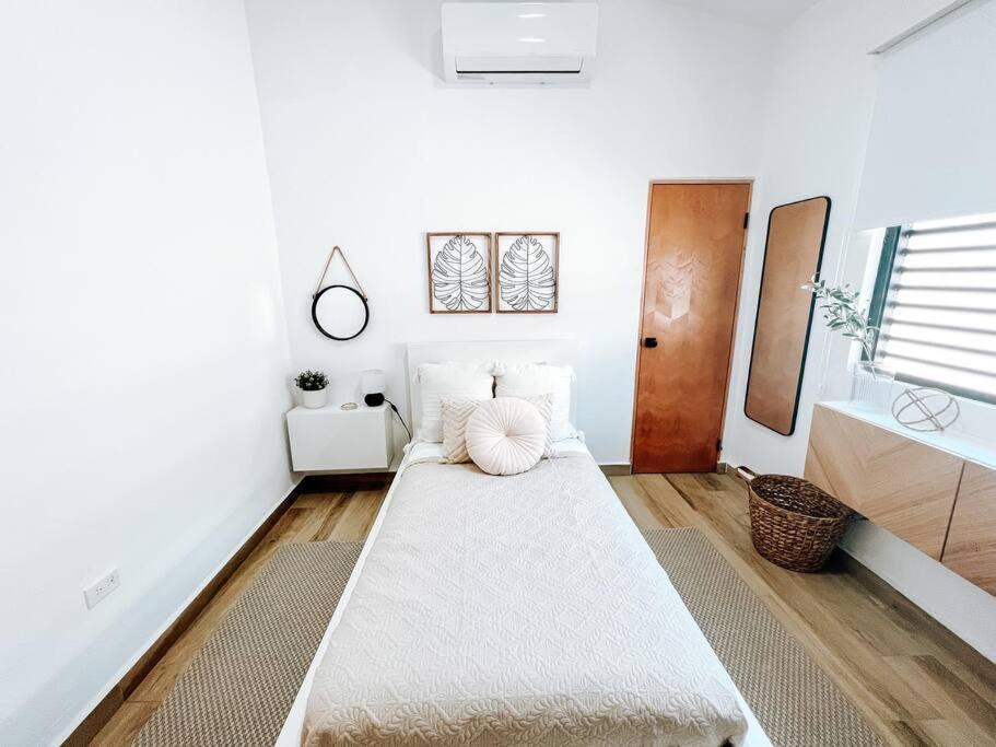 Photo of Bedroom in Eleanor Roosevelt