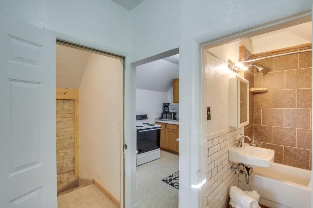 Photo of Kitchen in Logan