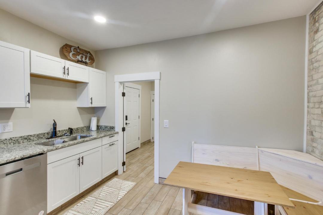 Photo of Kitchen in Logan