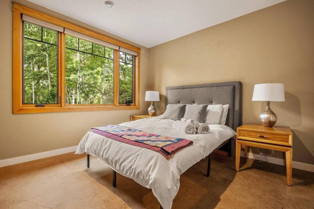 Photo of Bedroom in Springbank