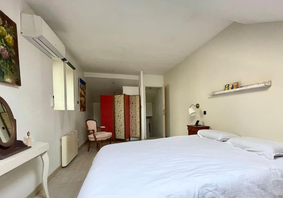 Photo of Bedroom in Quartier de France