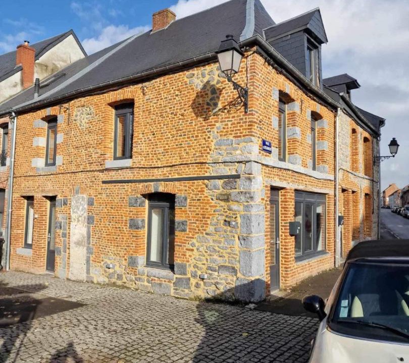 Photo of Buildings in Solre-le-Chateau