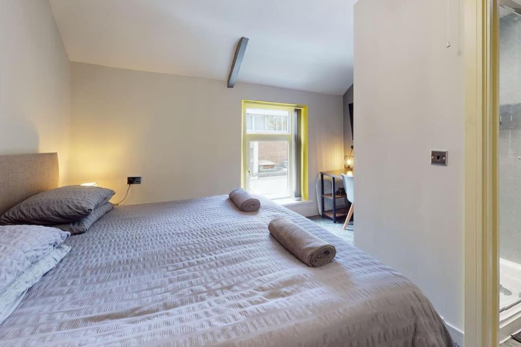 Photo of Bedroom in Pontypridd