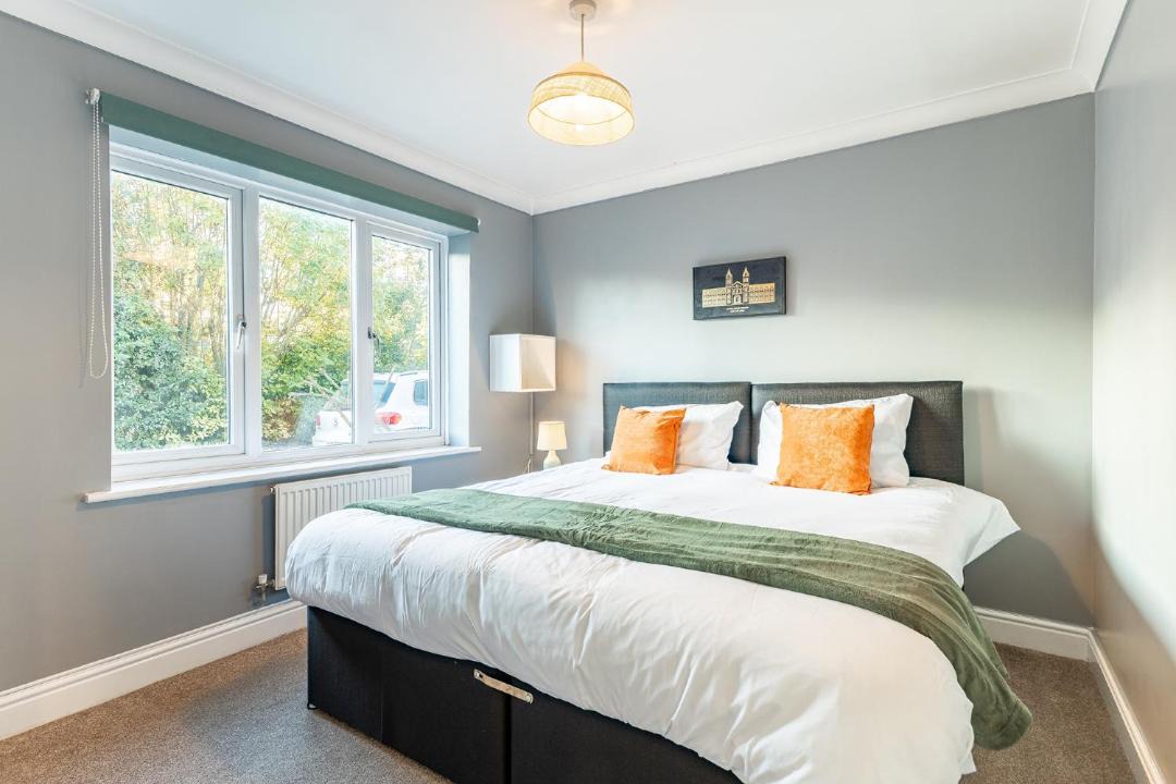 Photo of Bedroom in Runnymede