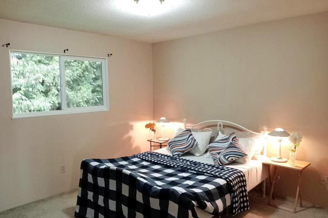Photo of Bedroom in Cloverdale