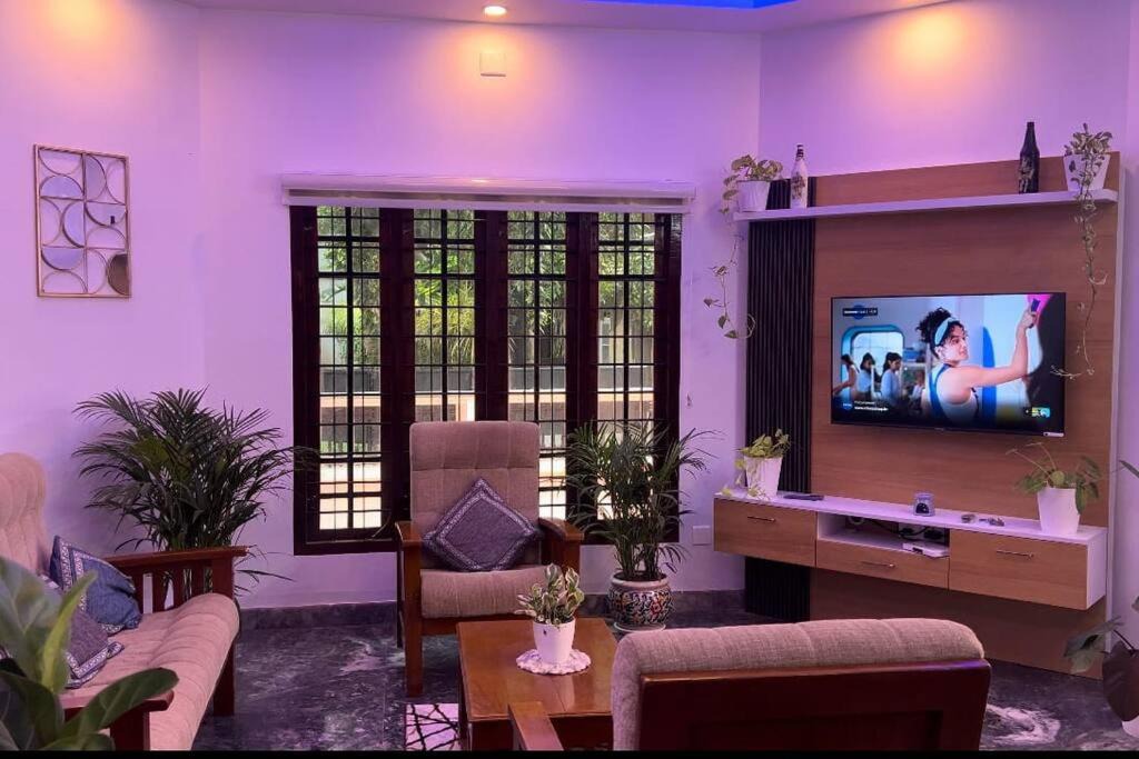 Photo of Livingroom in Edapalli