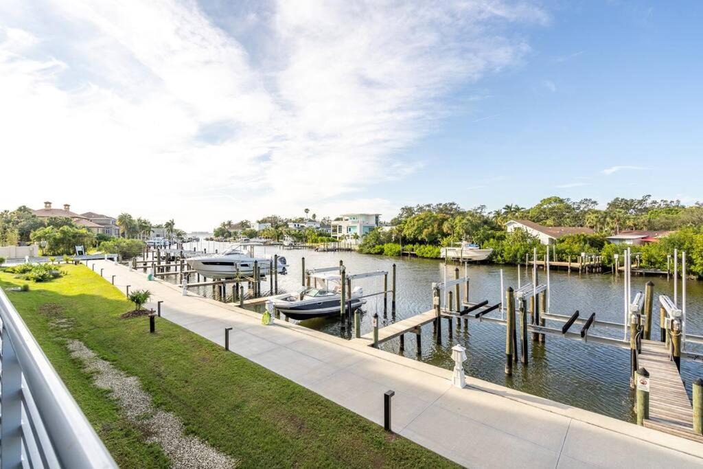 Photo of Others in Central Sarasota
