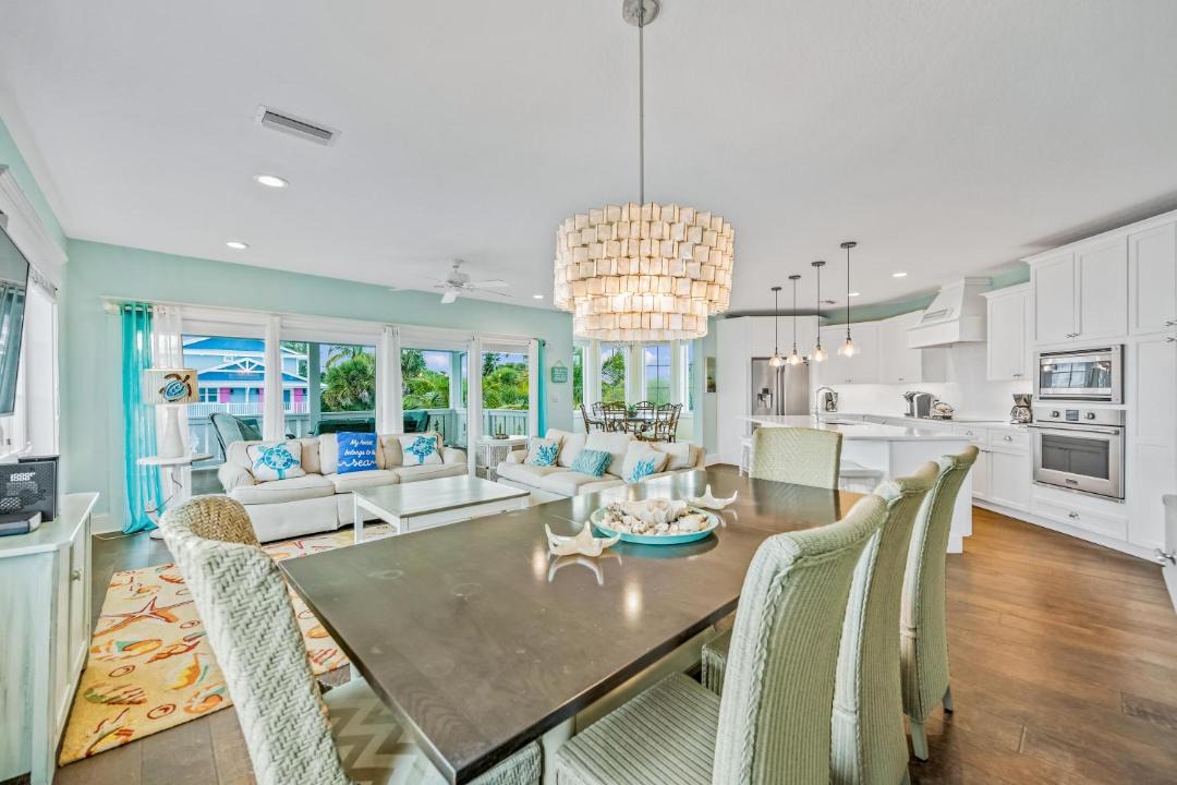 Photo of Others in Anna Maria