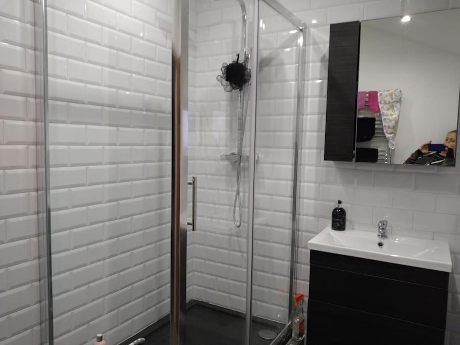 Photo of Bathroom in Nantgarw