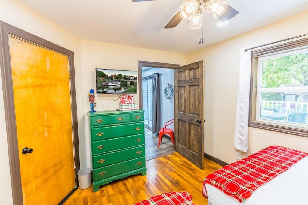 Photo of Bedroom in Birch Run Township