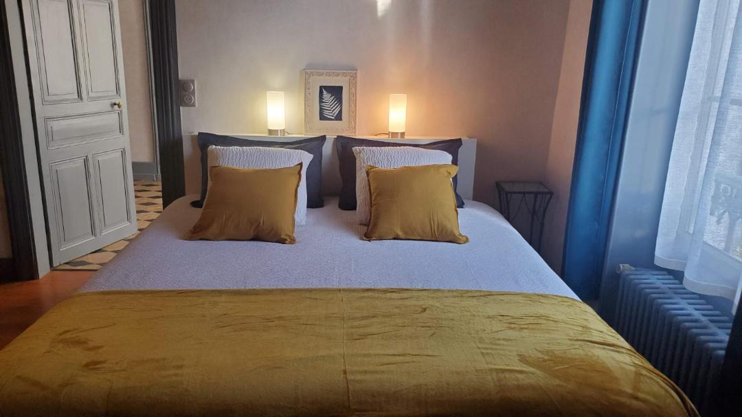Photo of Bedroom in Chouzy-sur-Cisse