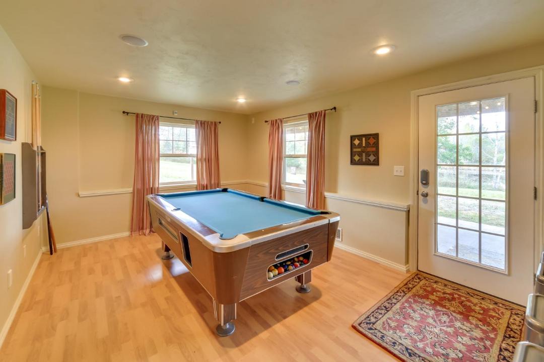 Photo of Livingroom in Ingalls