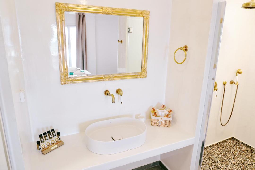 Photo of Bathroom in Kamari