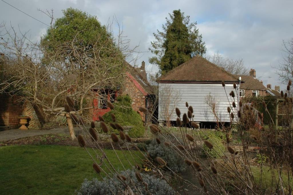 Photo of Others in Etchinghill