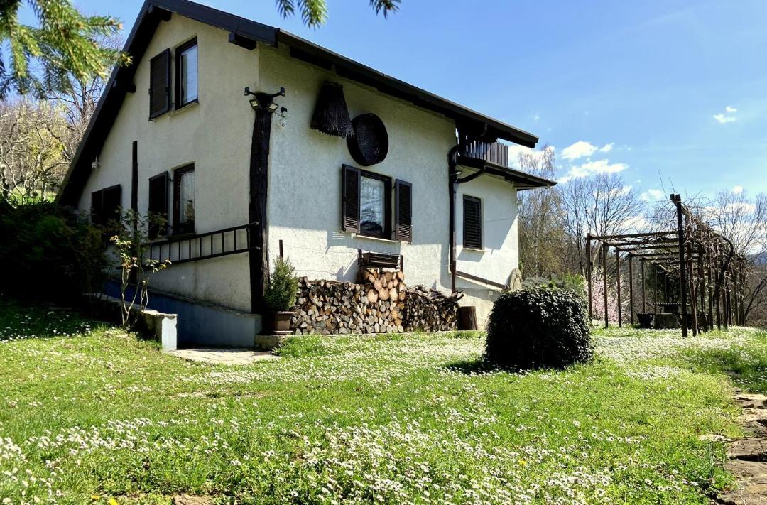 Photo of Buildings in Kanal