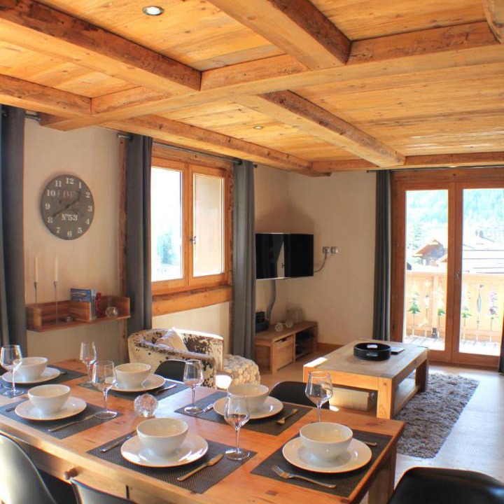 Photo of Livingroom in Chamonix City Centre
