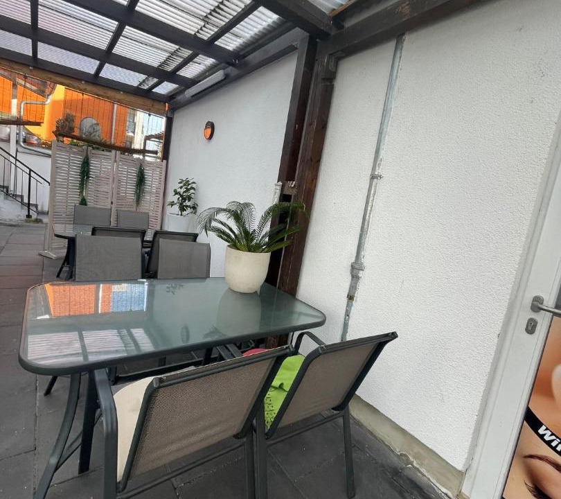 Photo of Others in Ruesselsheim