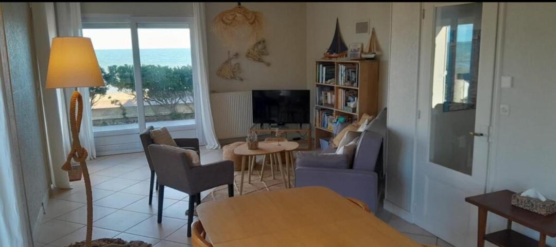 Photo of Livingroom in Ver-sur-Mer