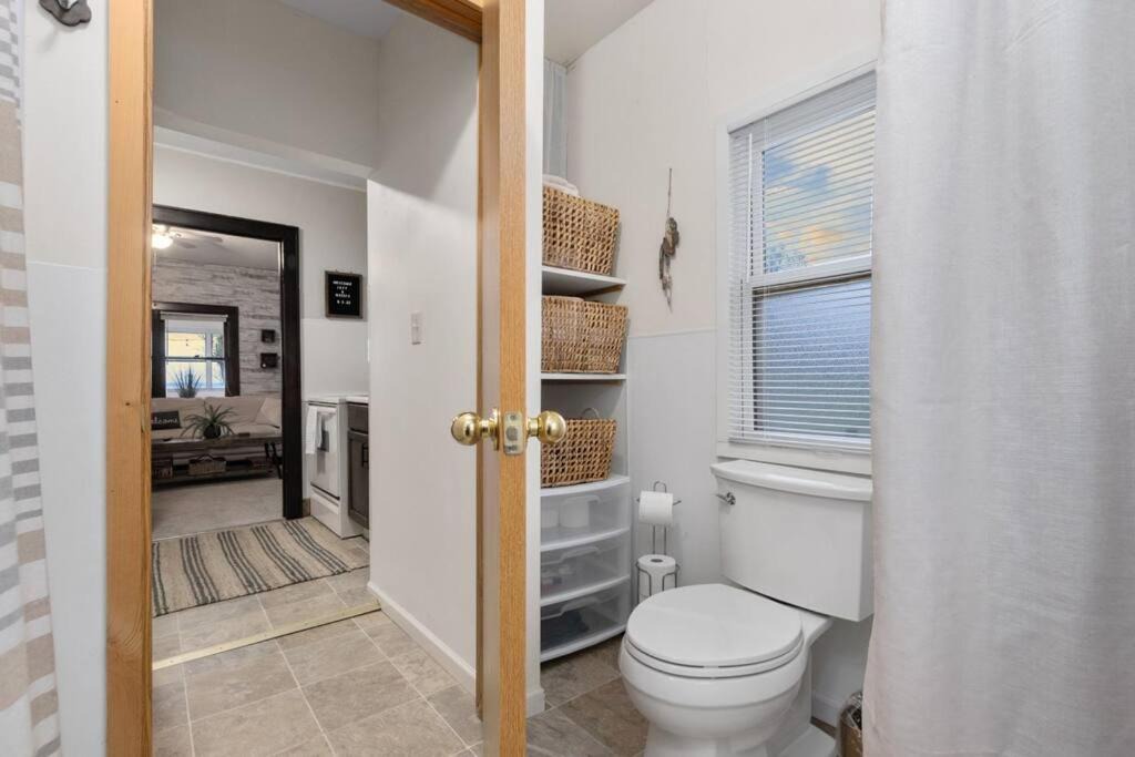 Photo of Bathroom in Black Wolf